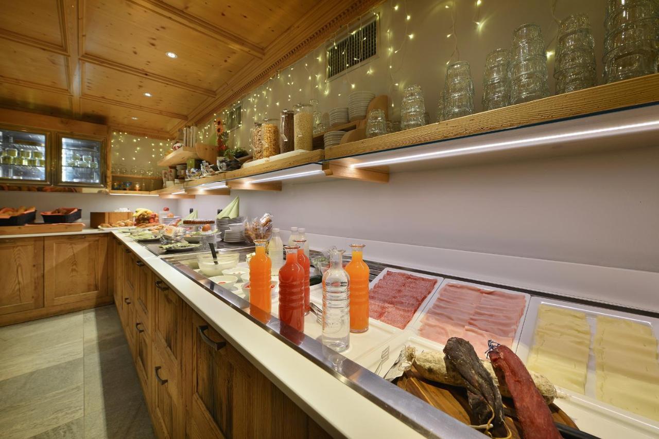 Hotel San Giovanni Livigno Esterno foto