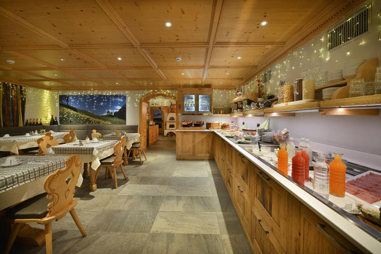 Hotel San Giovanni Livigno Esterno foto