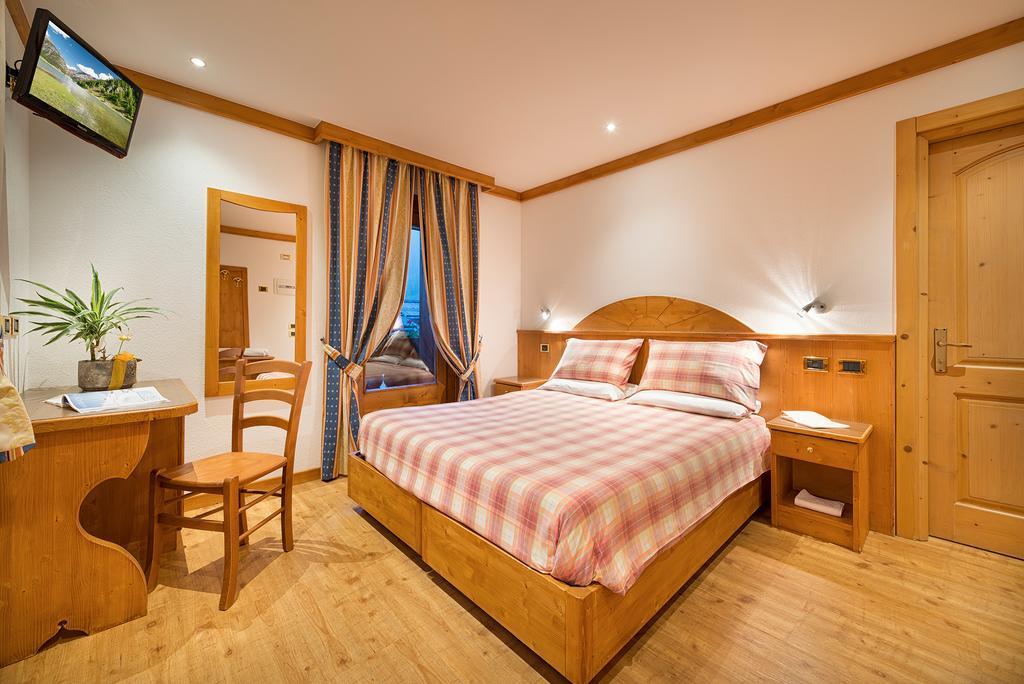 Hotel San Giovanni Livigno Esterno foto